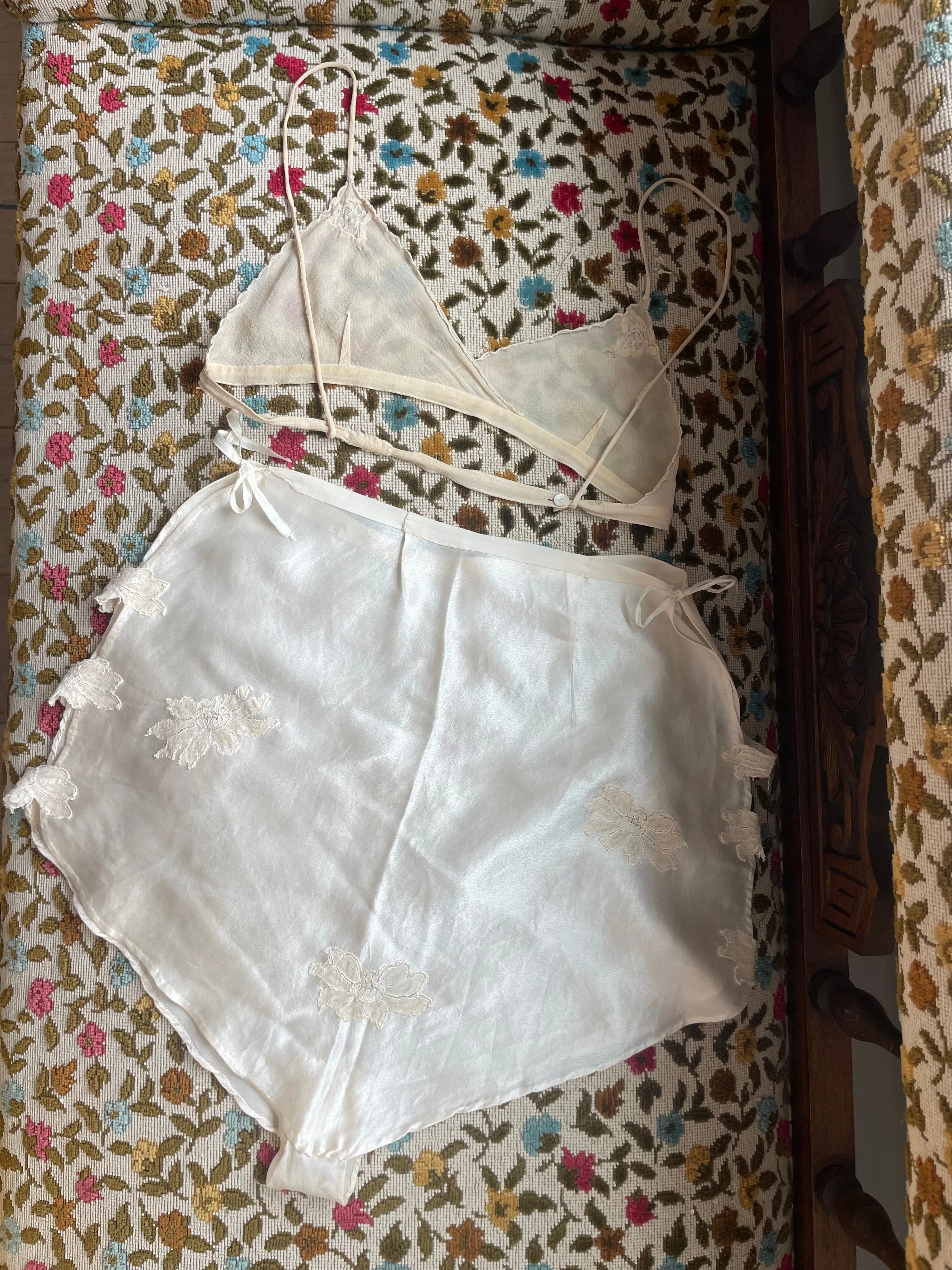 1920s Peek-A-Boo Silk & Chiffon Lace Appliqué Lingerie Boudoir Set