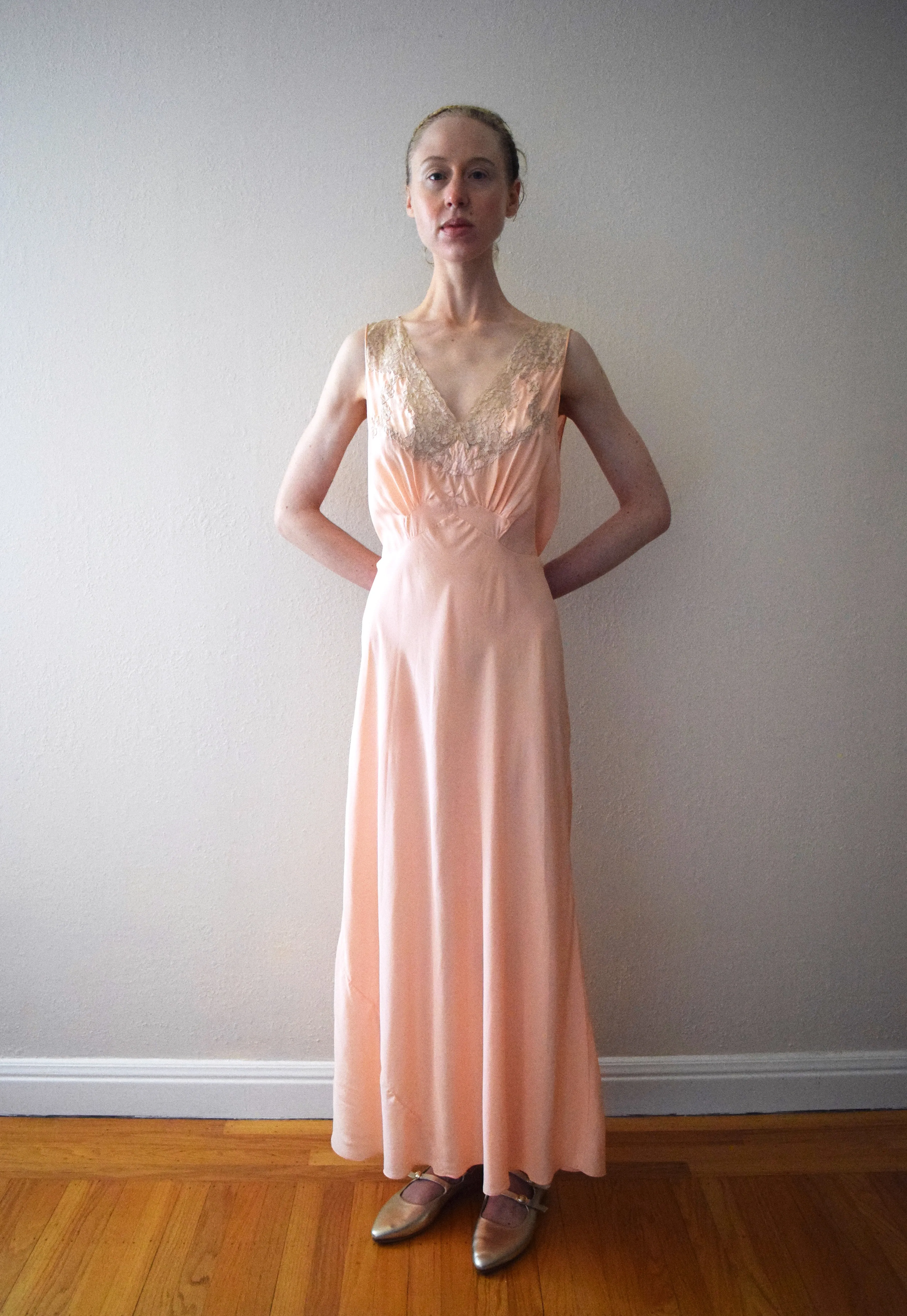 1930s bias cut silk gown . vintage slip dress . size medium to l/xl