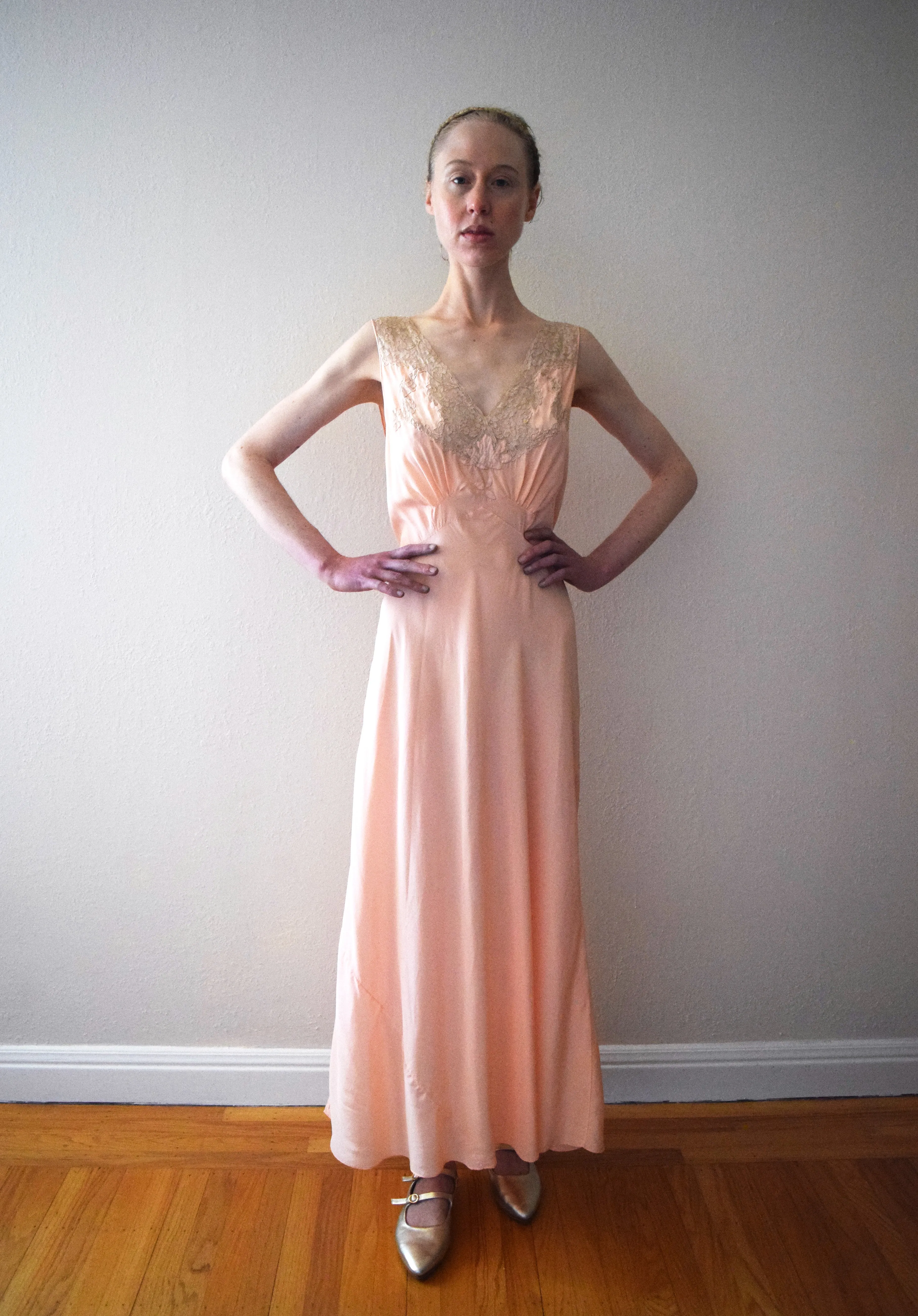 1930s bias cut silk gown . vintage slip dress . size medium to l/xl