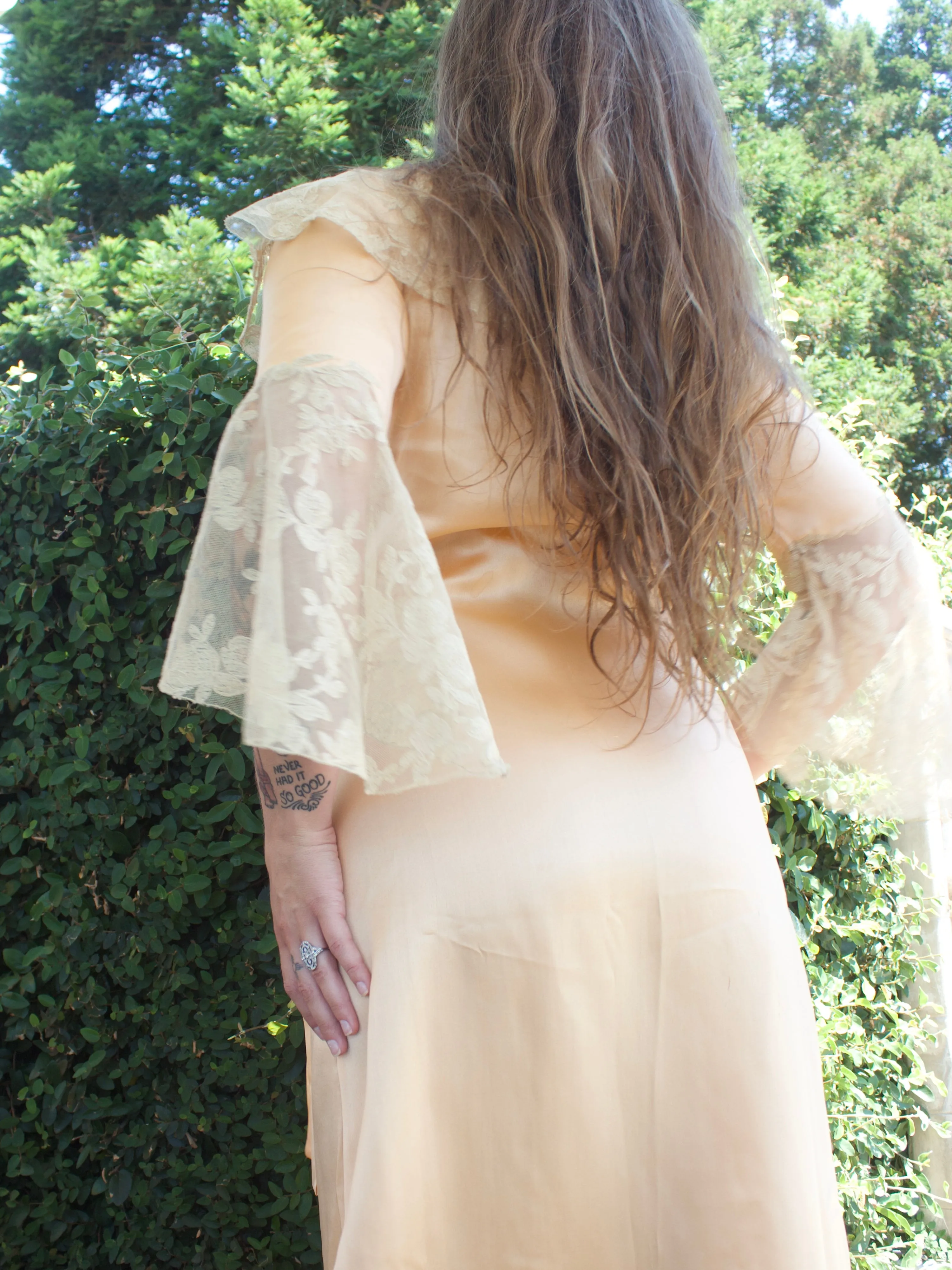 1930s Peach Satin & Ecru Lace Wrap Bell Sleeve Dressing Gown Robe
