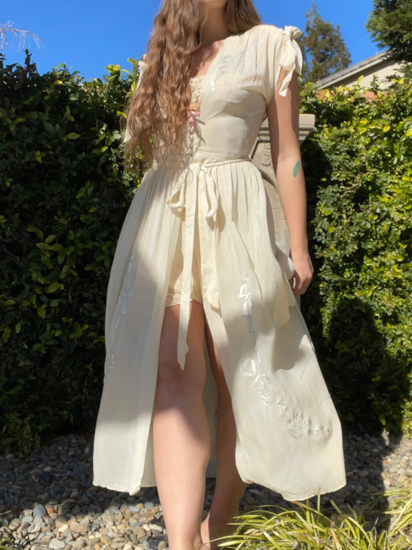 1930s/1940s Rayon Chiffon Bow Applique Peignoir