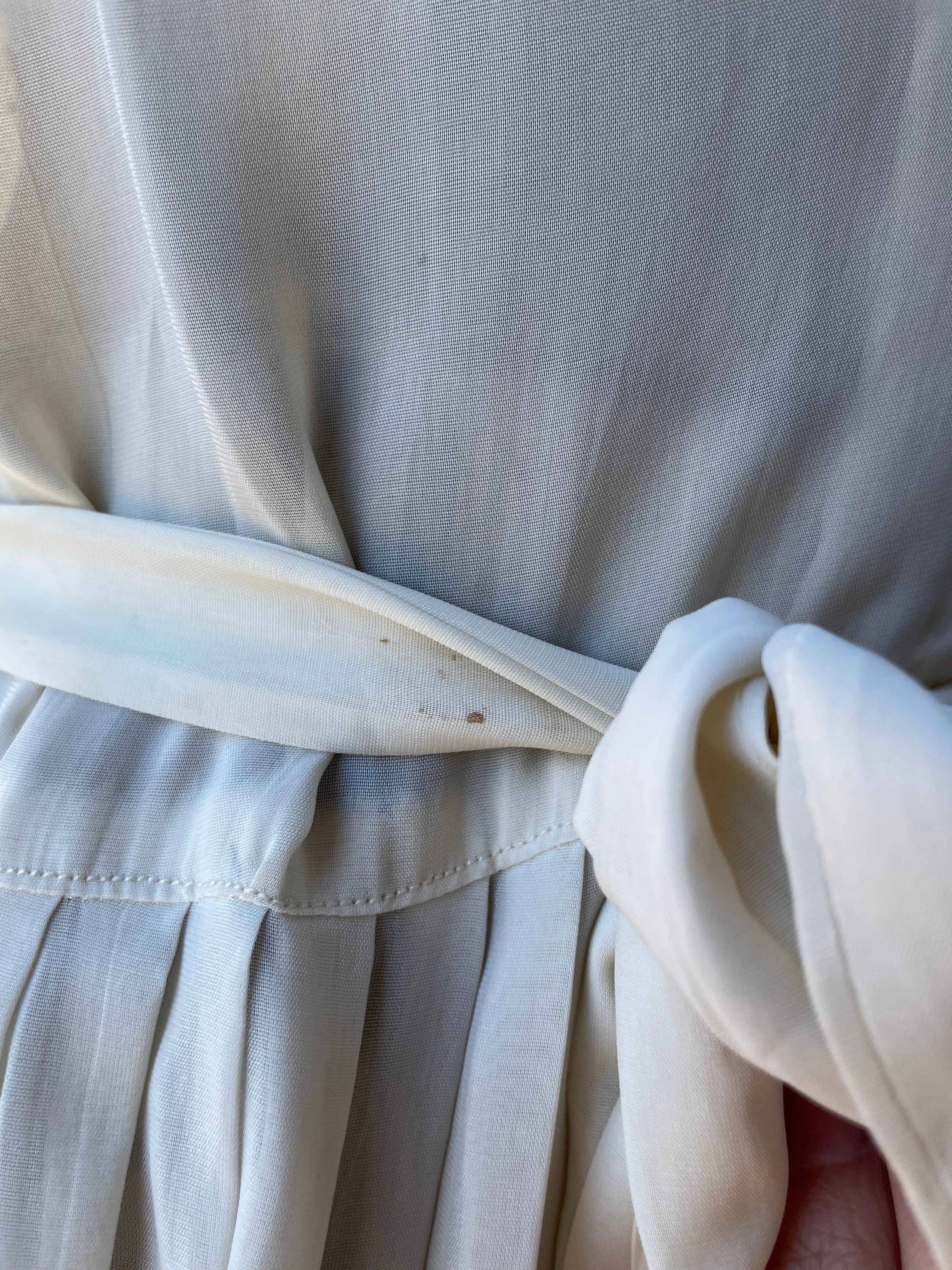 1930s/1940s Rayon Chiffon Bow Applique Peignoir