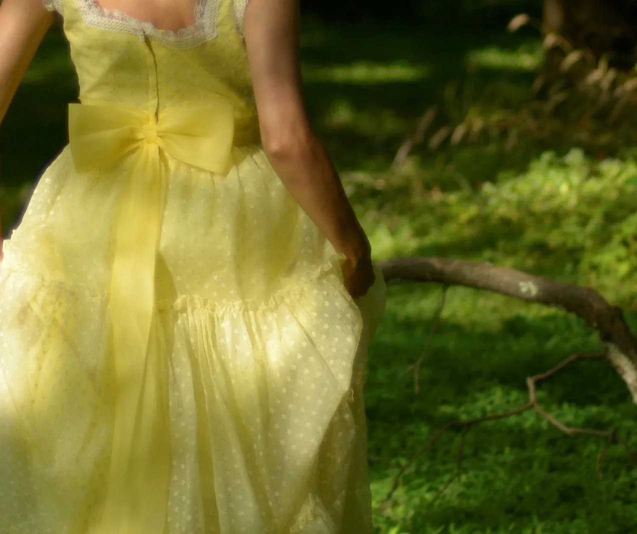 70s yellow organza full length tiered gown with back bow // small-medium