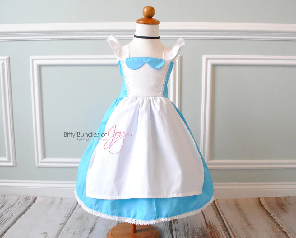 Alice in Wonderland Halloween Costume (nr)