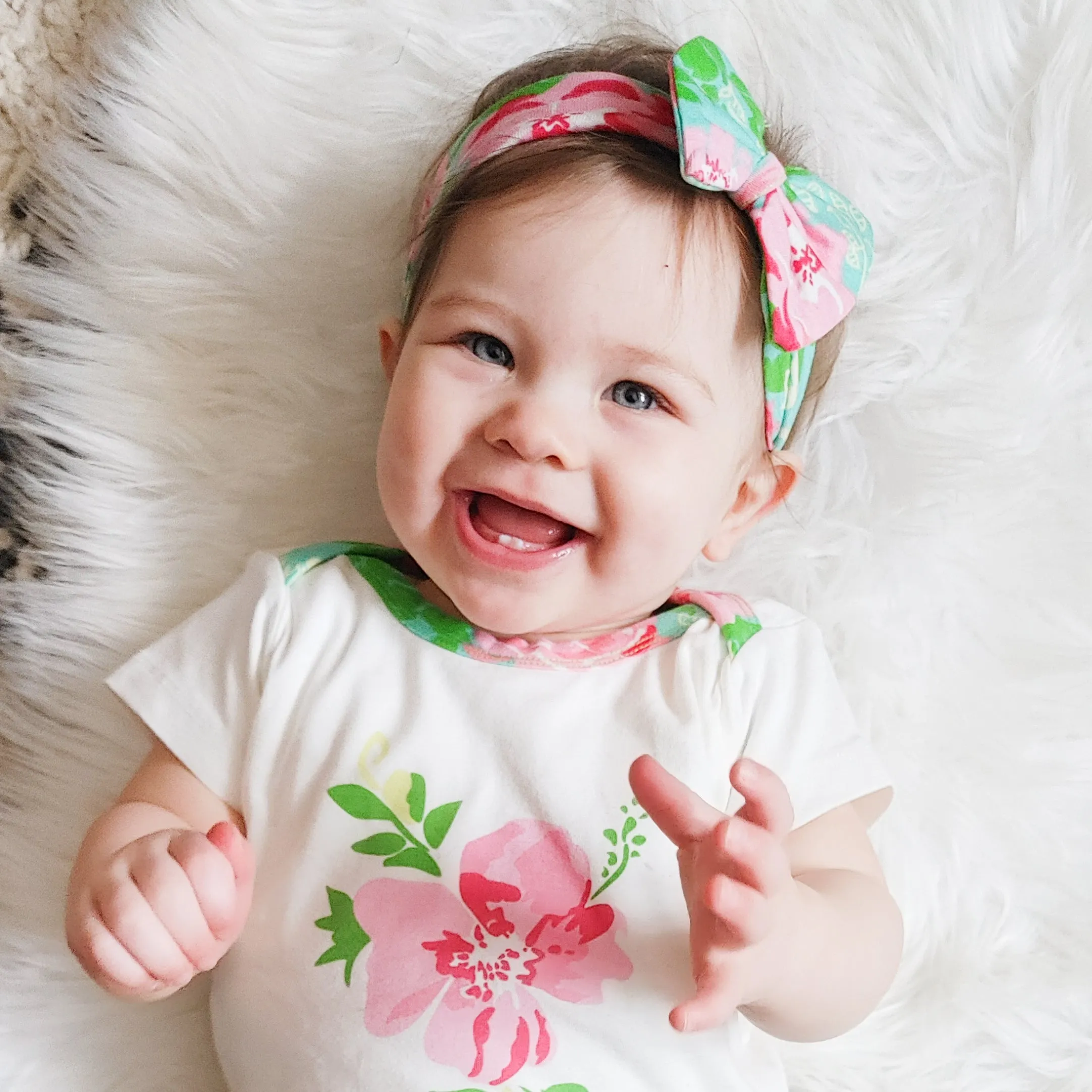 AnnLoren Baby Girls Layette Floral Onesie Pants Headband 3pc Gift Set Clothing