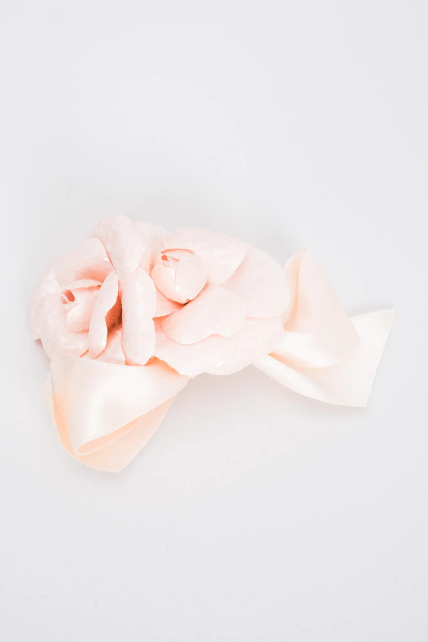 Appliqué Sequin Camellia Haircomb