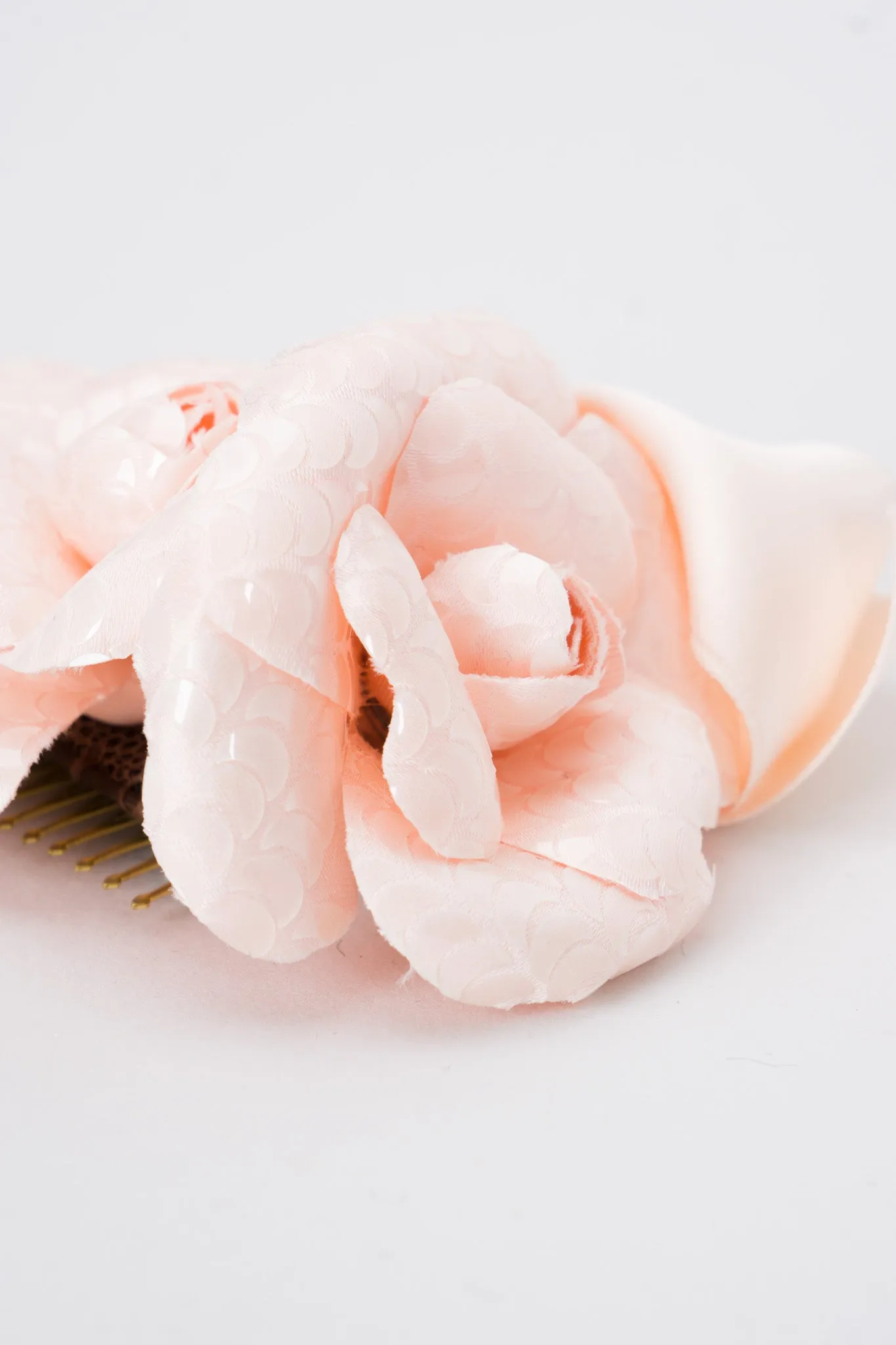 Appliqué Sequin Camellia Haircomb
