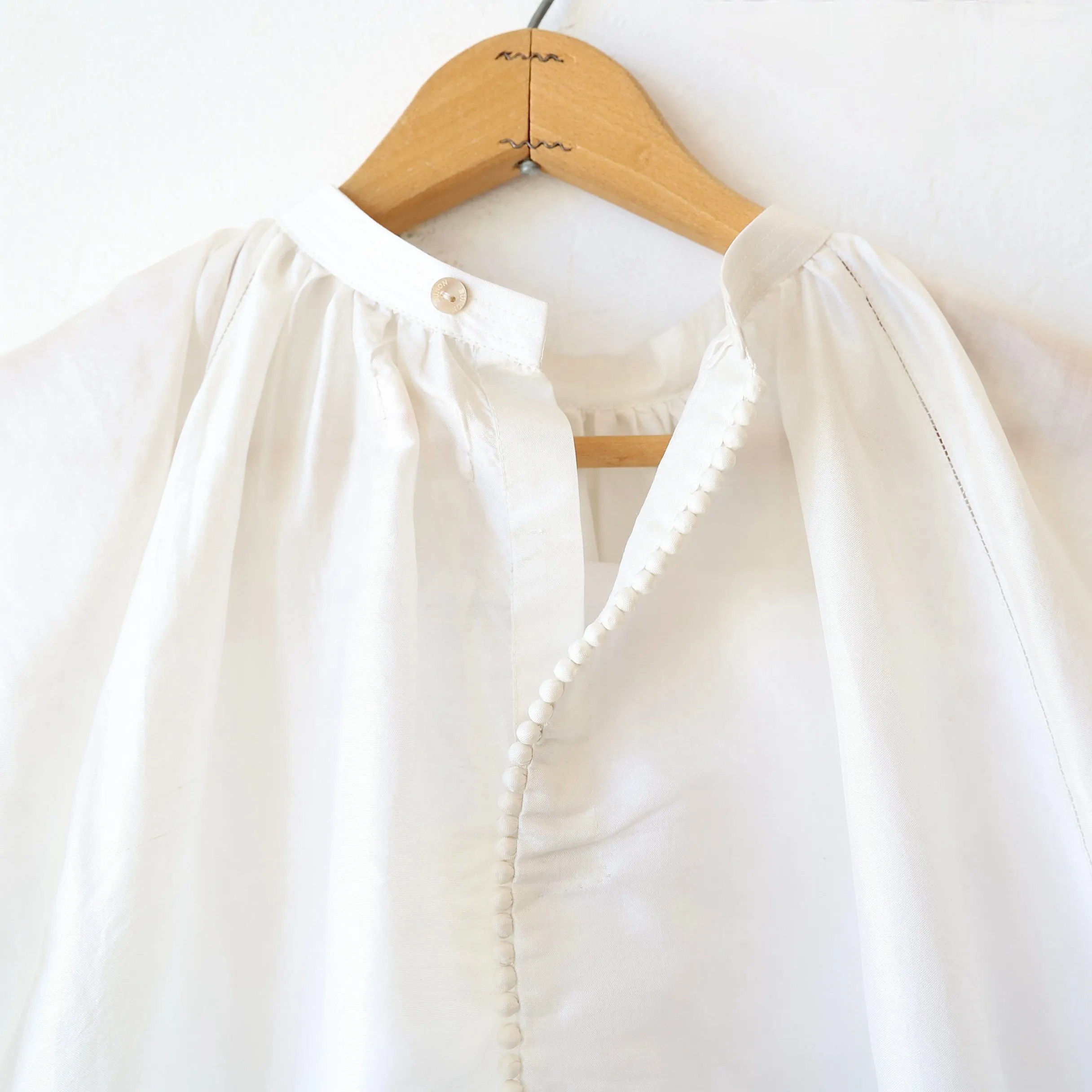 Bunon Puff Blouse - Soft White