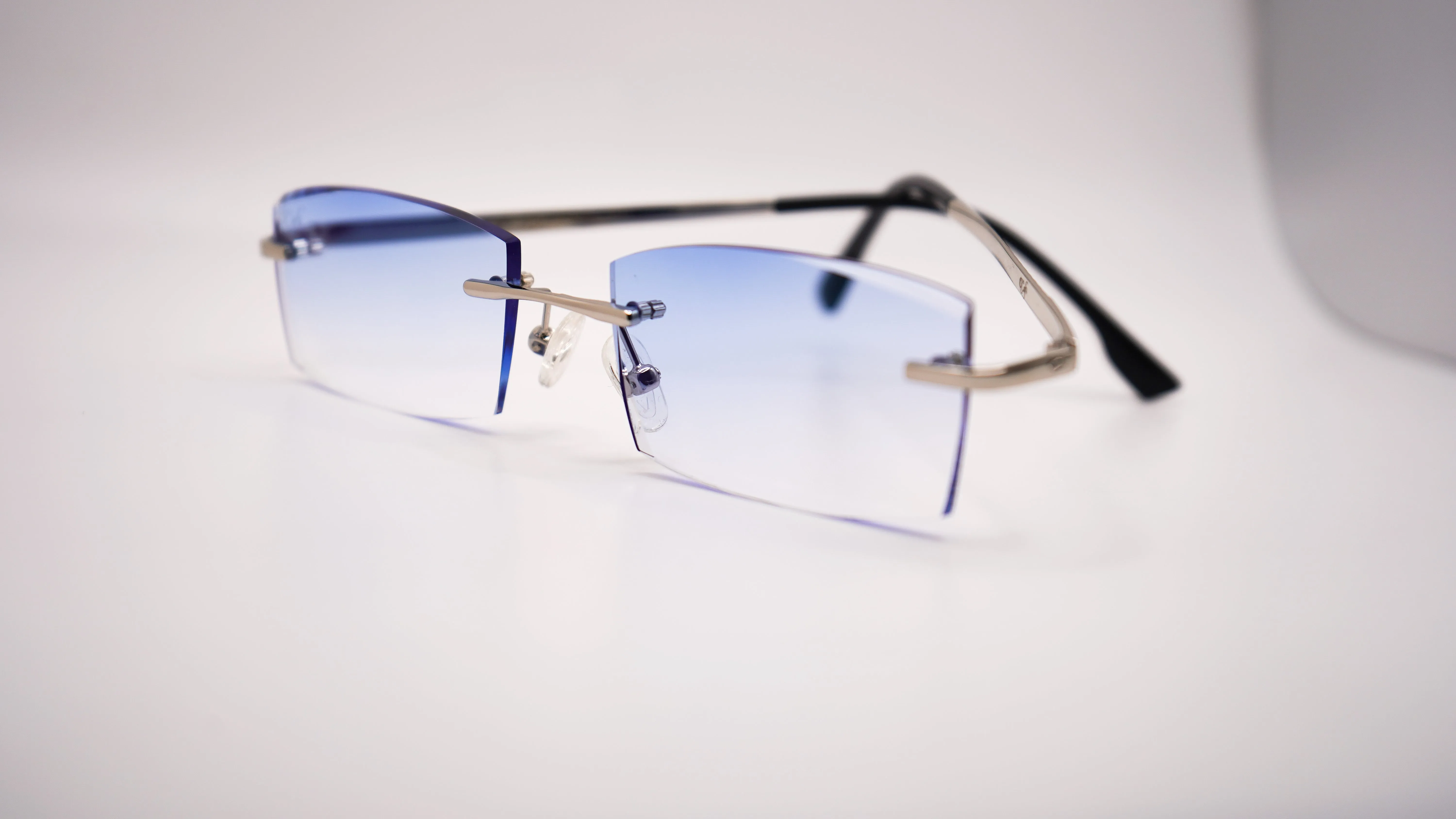Cafr™ (Arc) Square - Silver Wires (1st Generation)   Bluesafe
