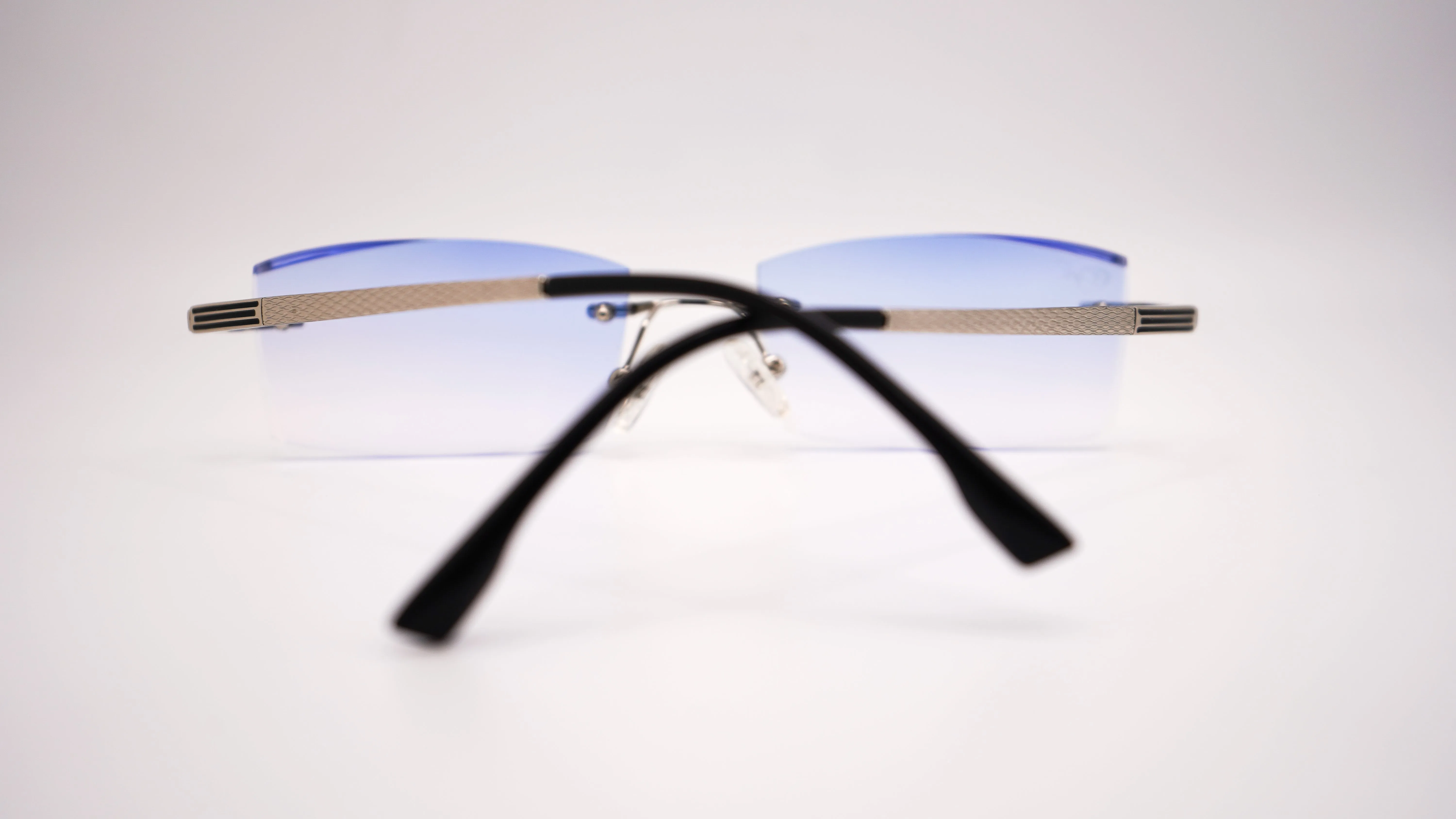 Cafr™ (Arc) Square - Silver Wires (1st Generation)   Bluesafe