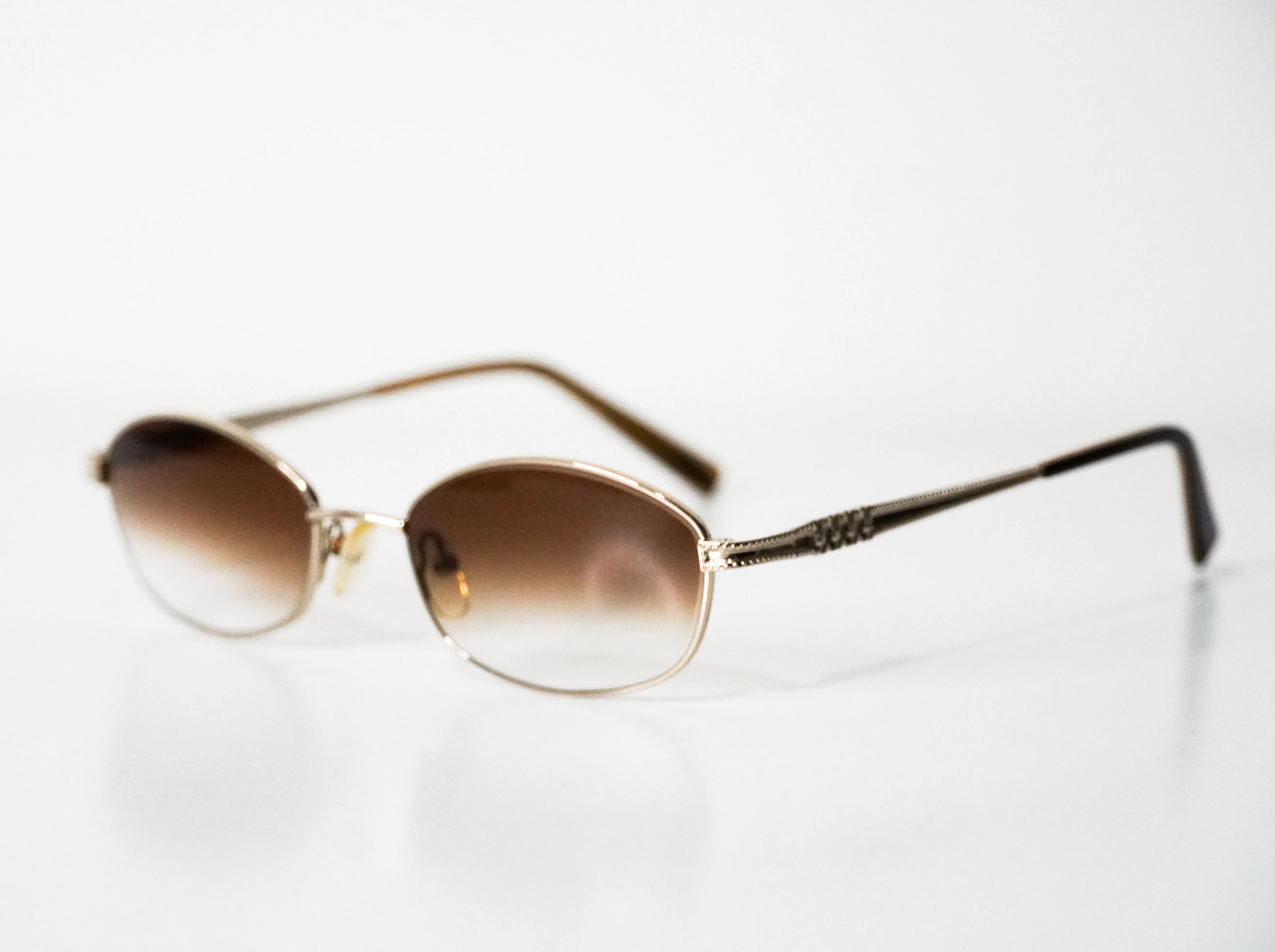 Cafr™ C422F - Gold Wires w/ Brown Transitional Lenses