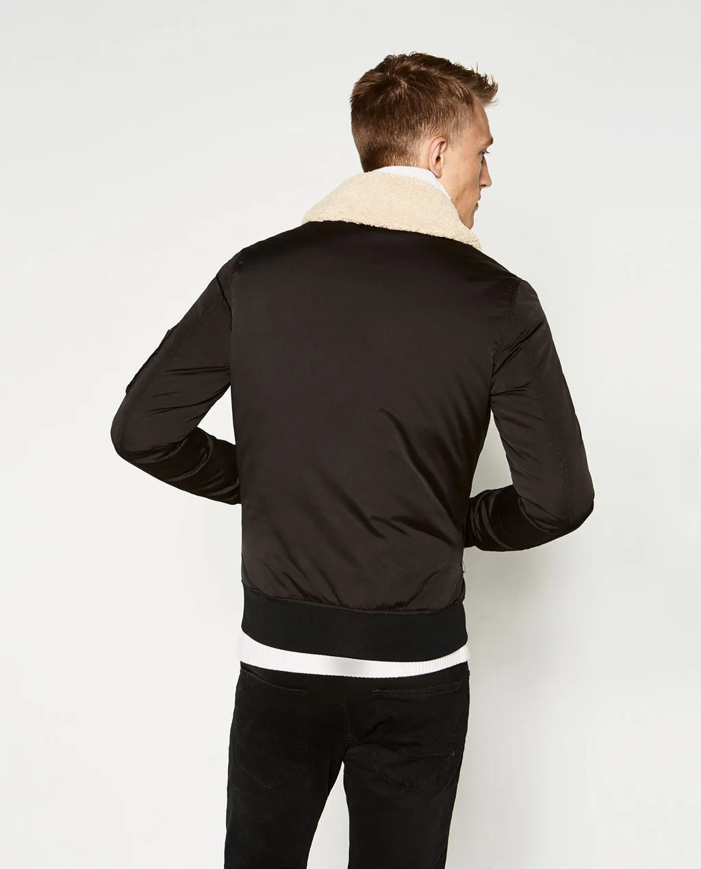 Carhartt Logo Starter