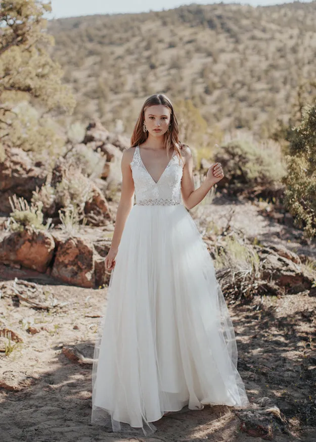Gardenia Sash Long