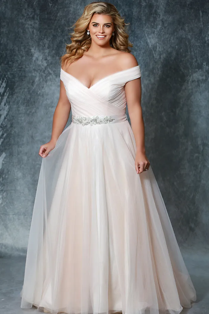 Gwenyth Wedding Gown