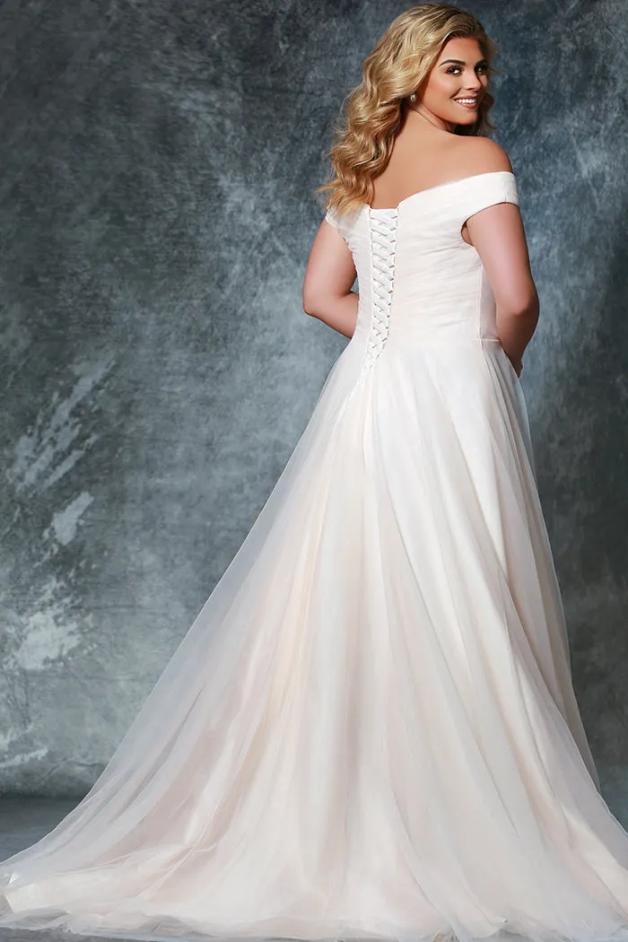 Gwenyth Wedding Gown