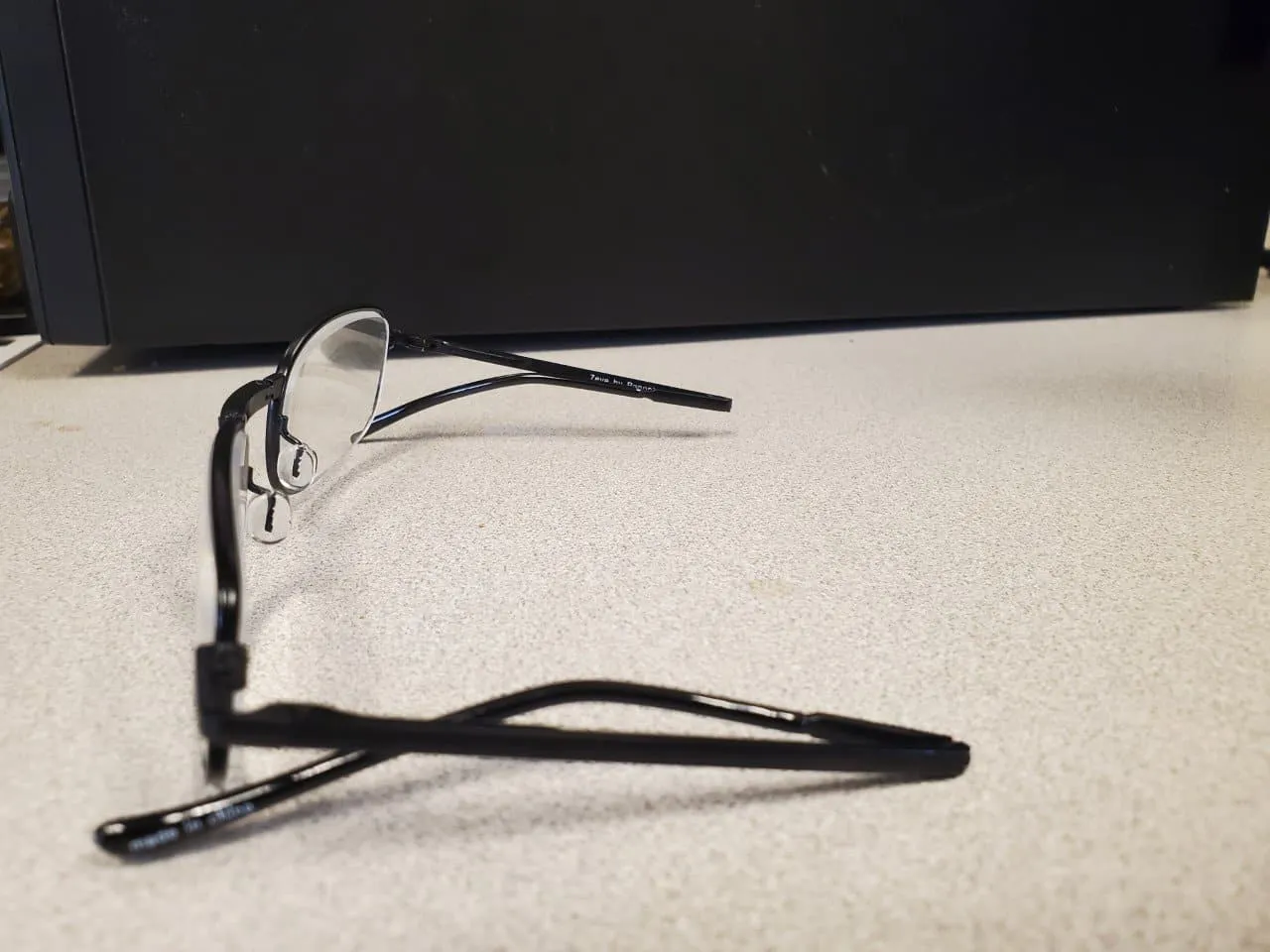 Harley-Davidson® Unisex Pocket Folding Fold-able  2.00 Reading Glasses