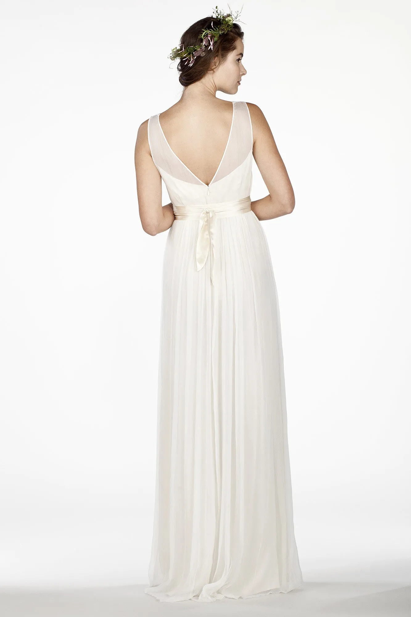 HB6633 Alternative V-Neck Wedding Dress
