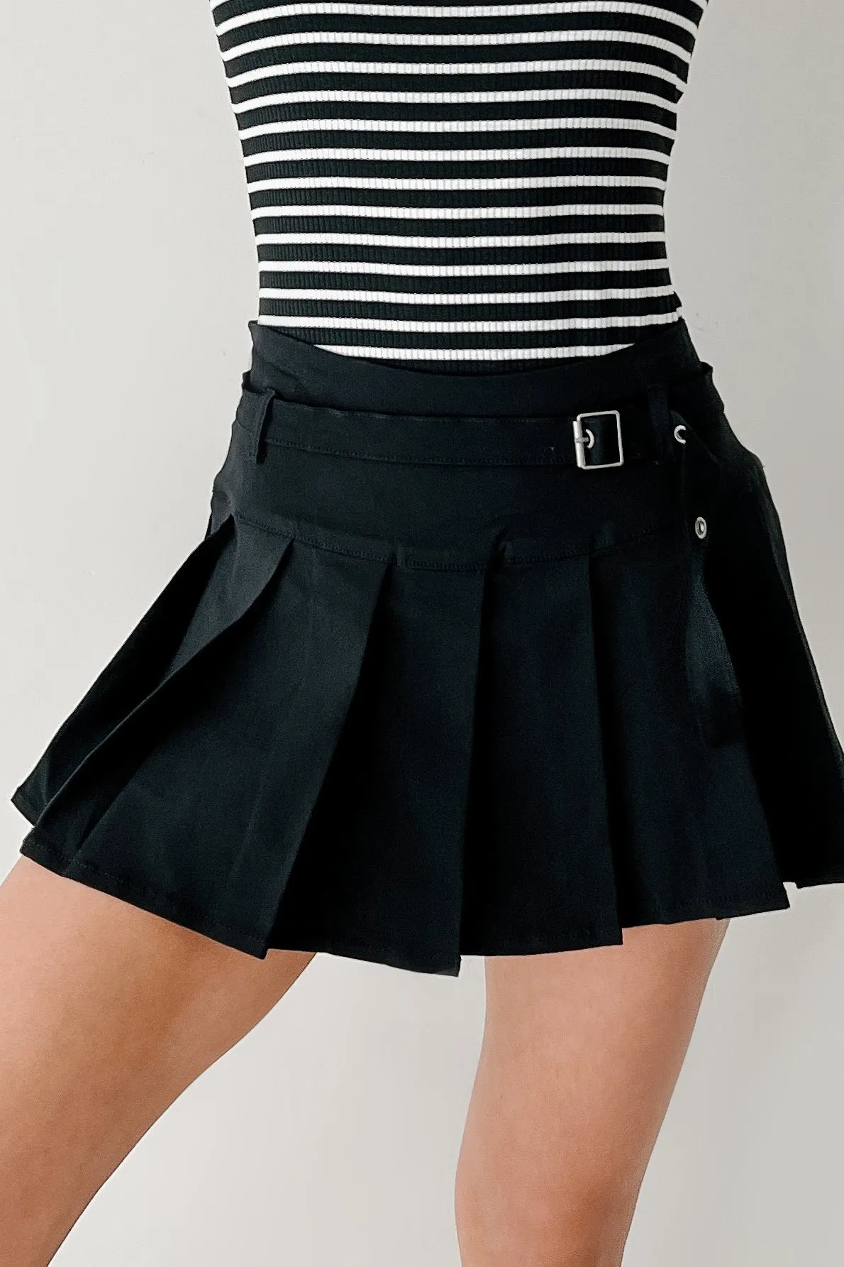 Influence & Inspire Pleated Belted Mini Skirt (Black)