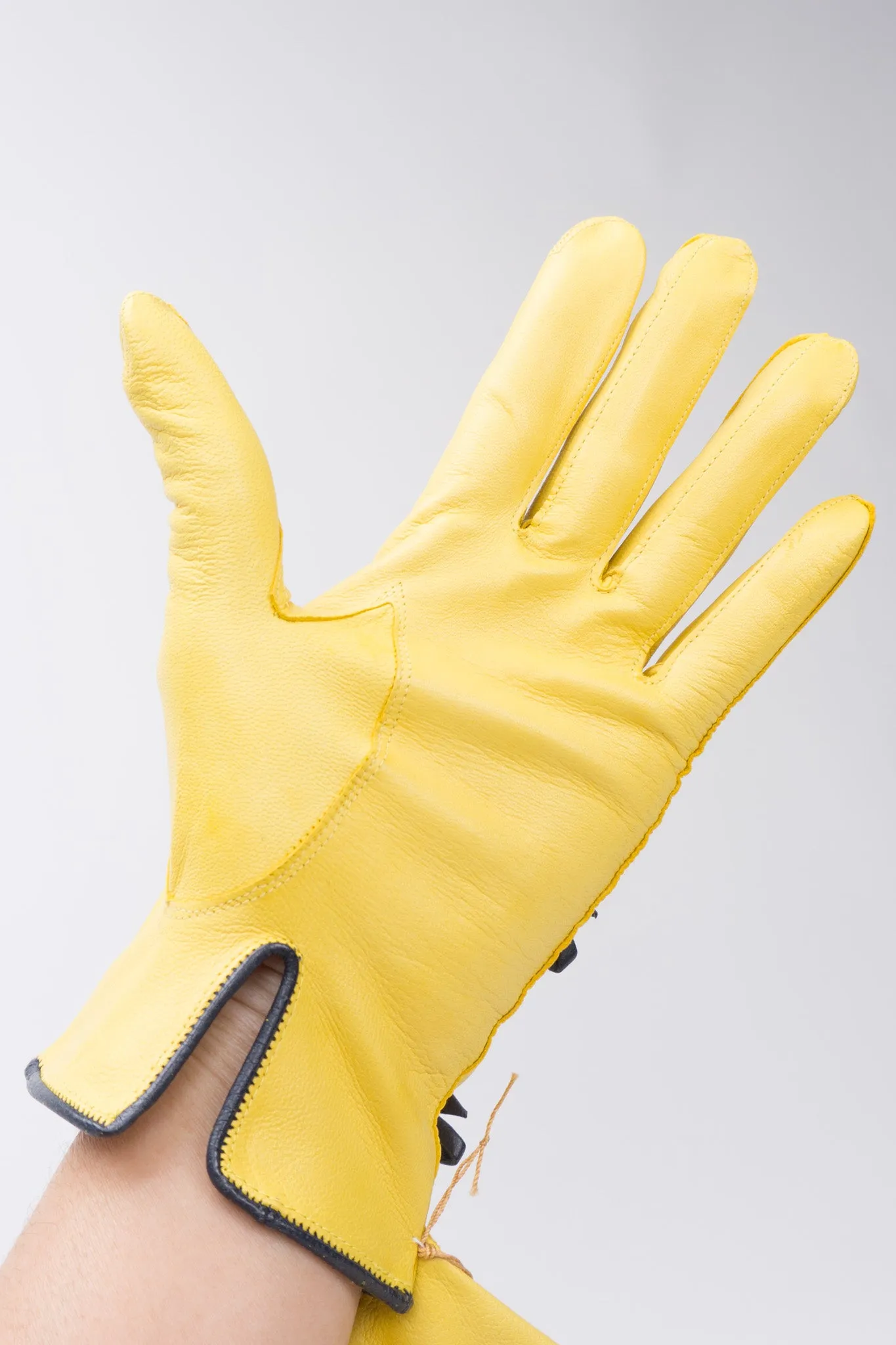 Leather Bow Gloves