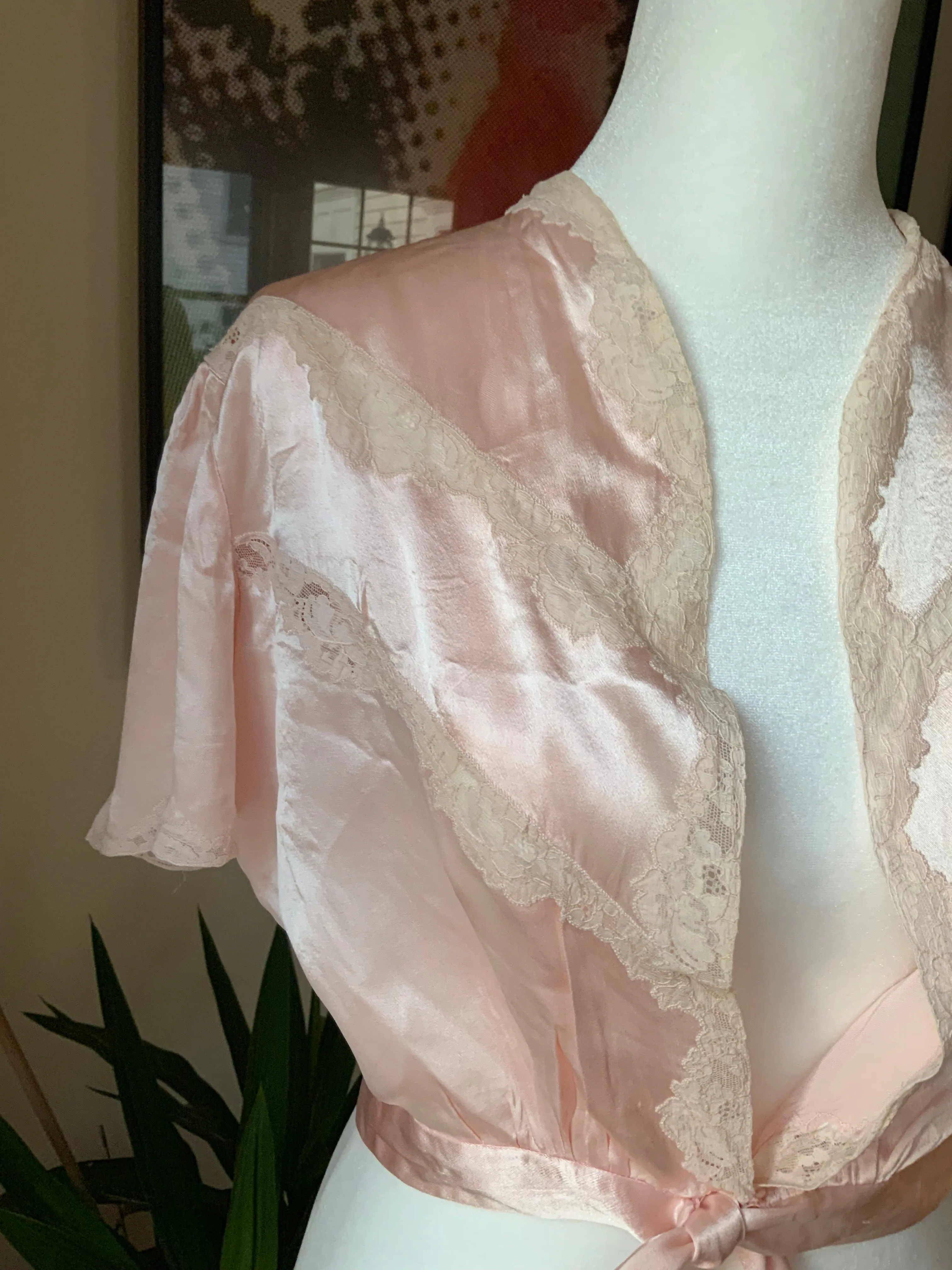 Light Pink Satin Bed Jacket - 50s - 50A