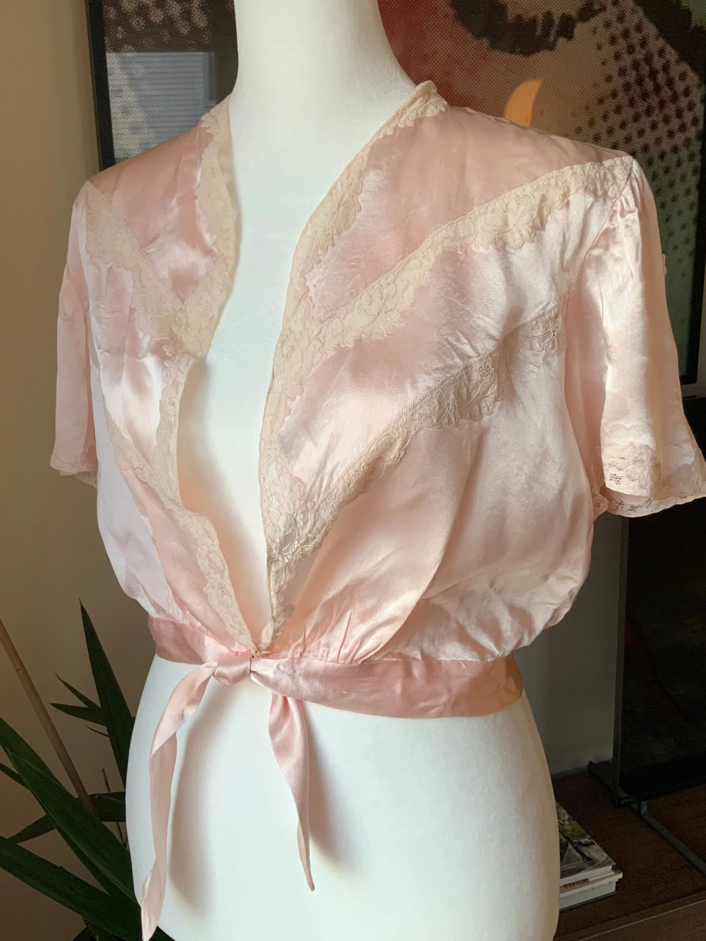 Light Pink Satin Bed Jacket - 50s - 50A