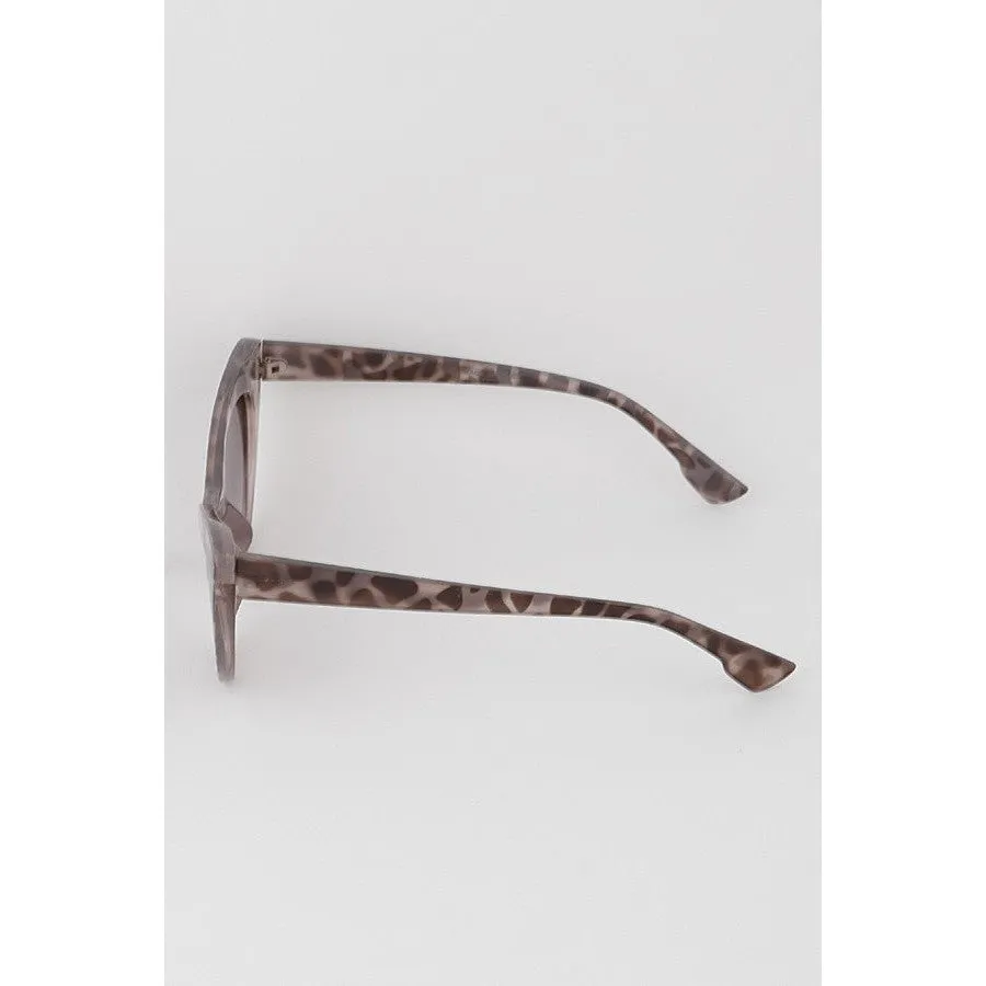 Look Out Marilyn Cateye Sun Glasses in Various Colors