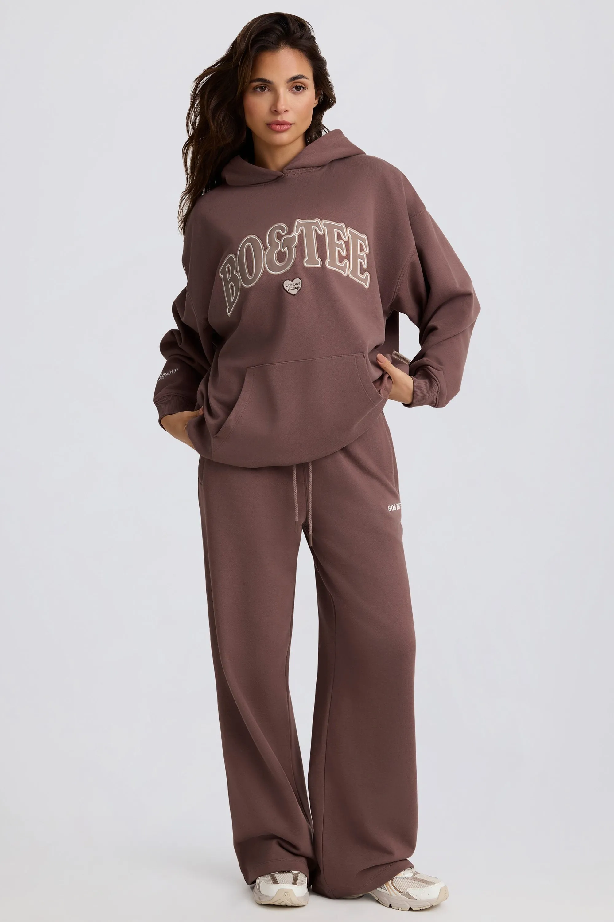 Mid-Rise Wide-Leg Joggers in Mocha
