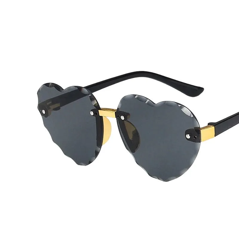 New Heart Rimless Kids Sunglasses Fashion Heart Shape Children Sun Glasses Girls Outdoors Travel UV400 Protection Eyewear