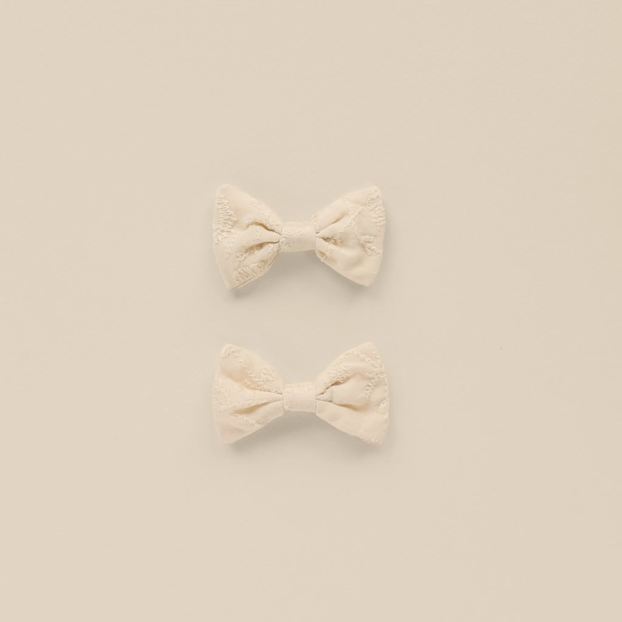 Noralee Little Bow Clip Set in Natural