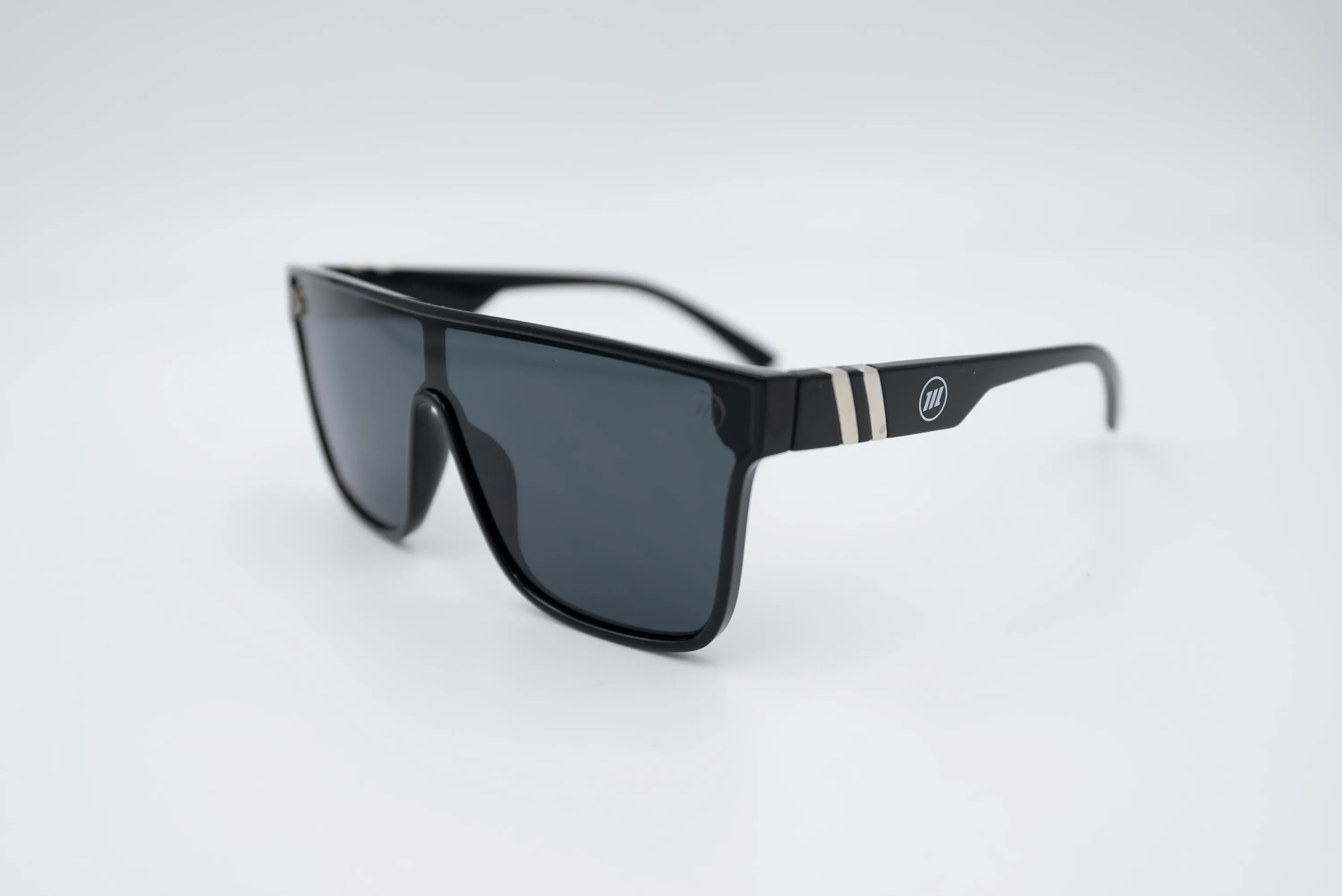 Reno Jett Black