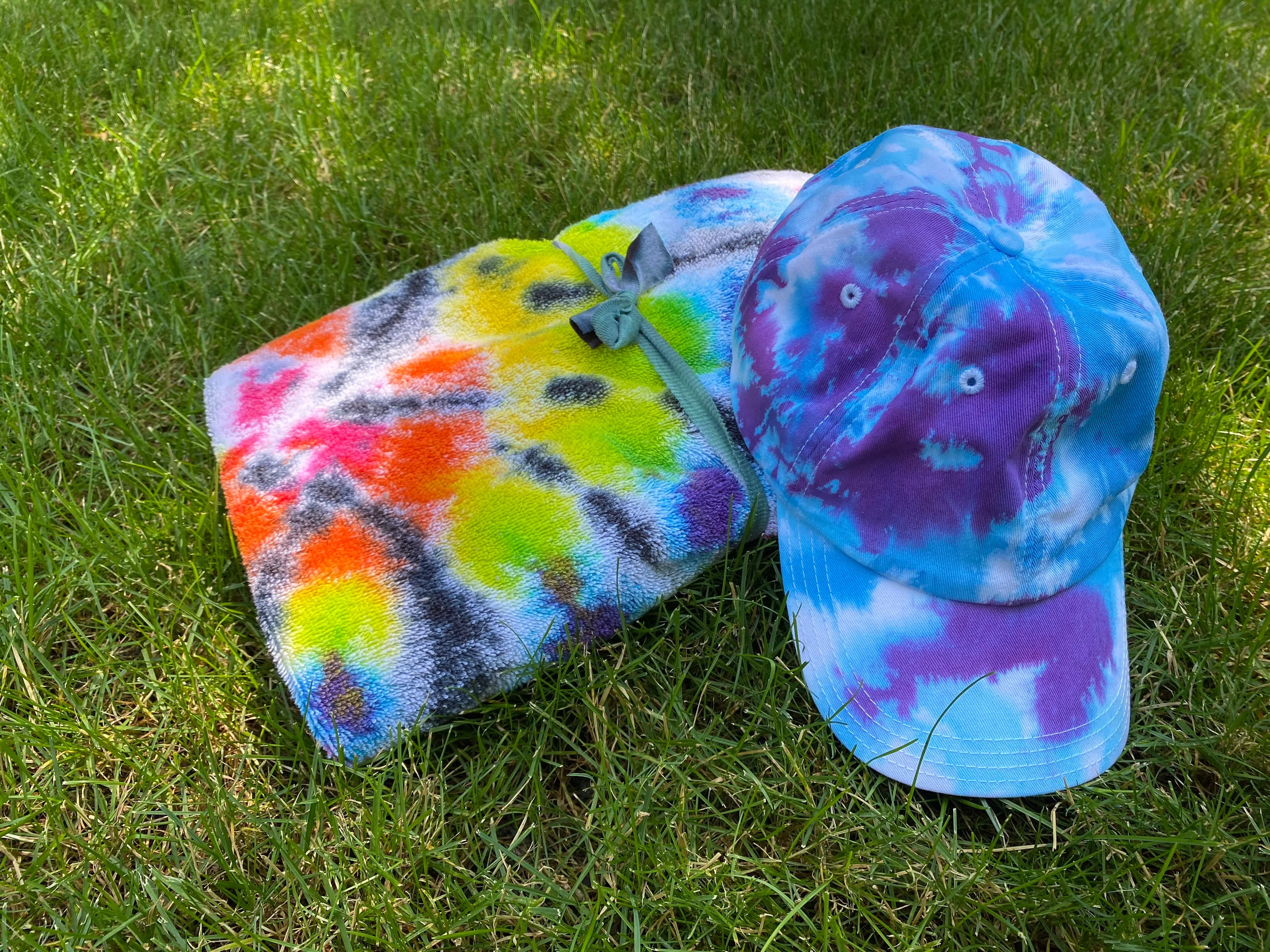 Towel & Baseball Hat Gift Set