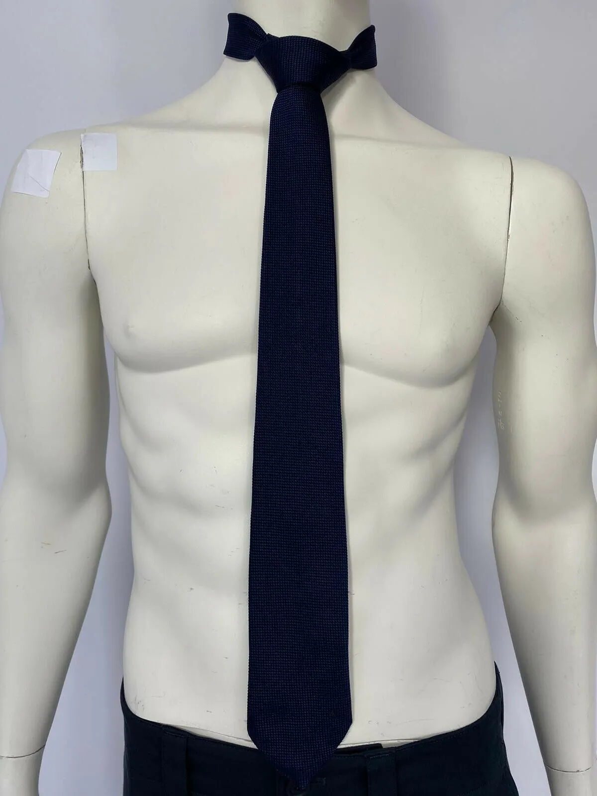 Uniformes Woven Navy Silk Tie
