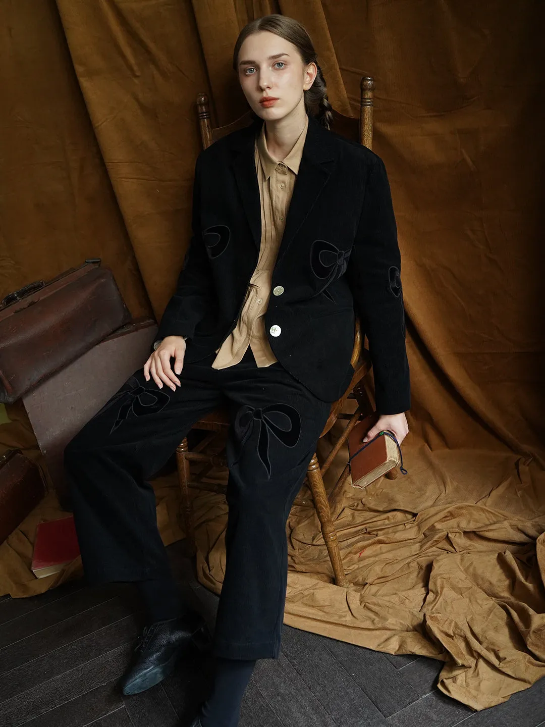Unlogical Poem Bow-knot Appliques Black Cotton corduroy Blazer