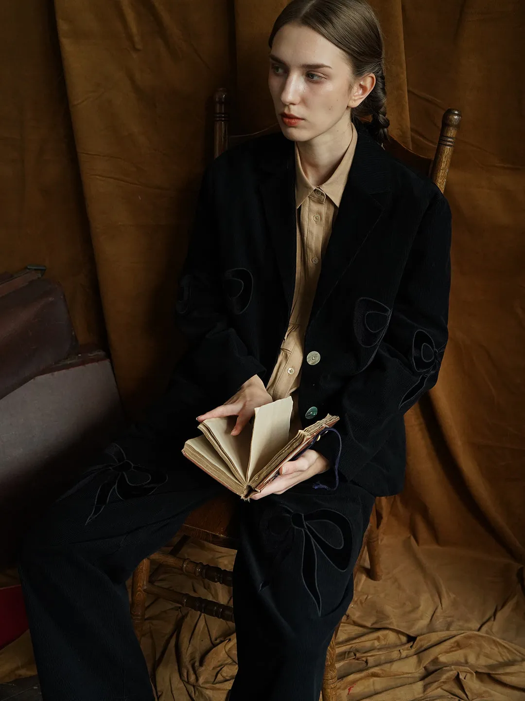 Unlogical Poem Bow-knot Appliques Black Cotton corduroy Blazer
