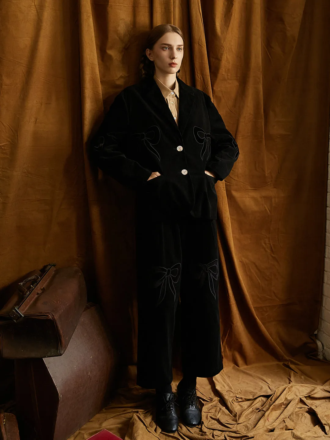 Unlogical Poem Bow-knot Appliques Black Cotton corduroy Blazer