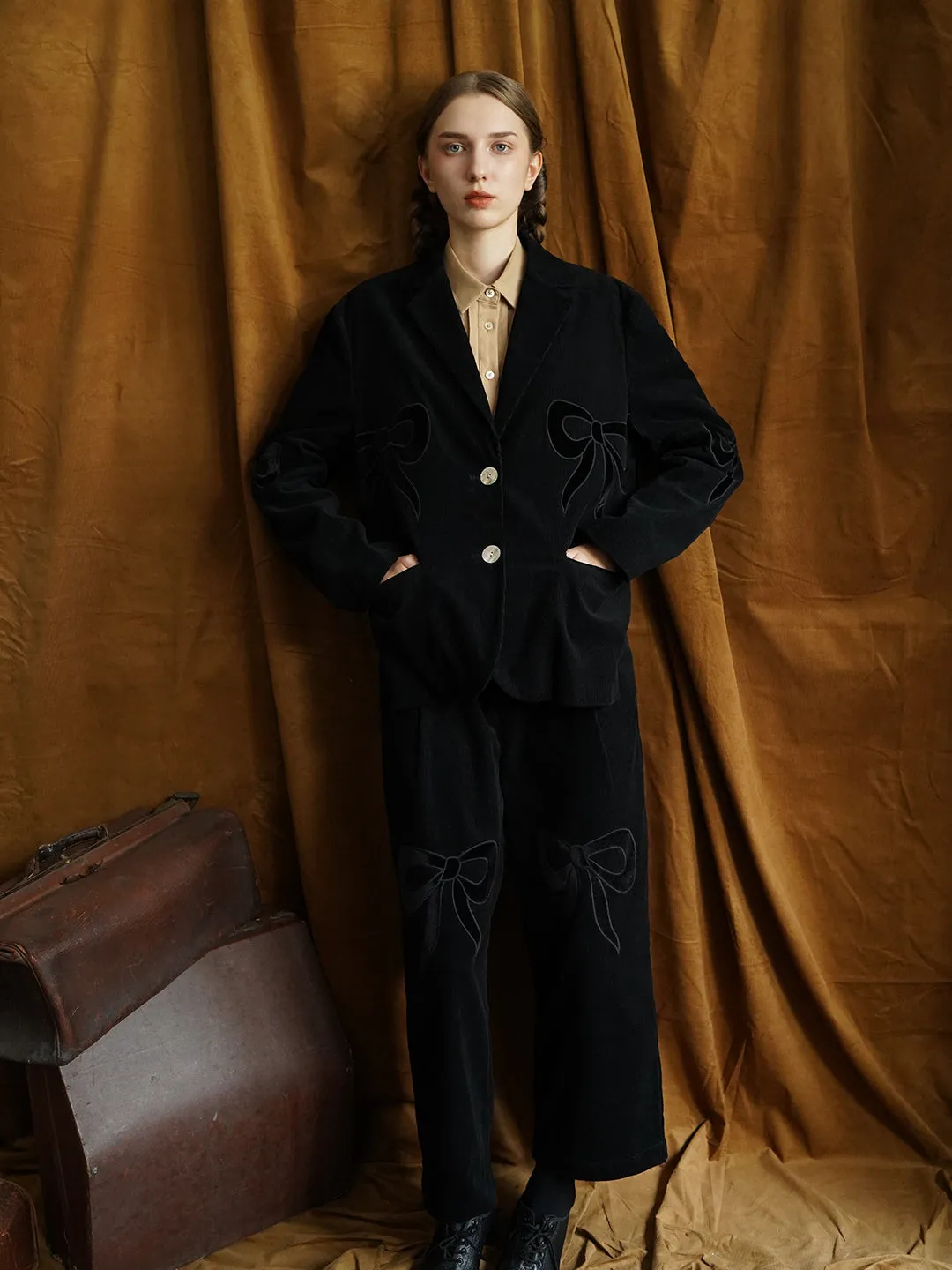 Unlogical Poem Bow-knot Appliques Black Cotton corduroy Blazer