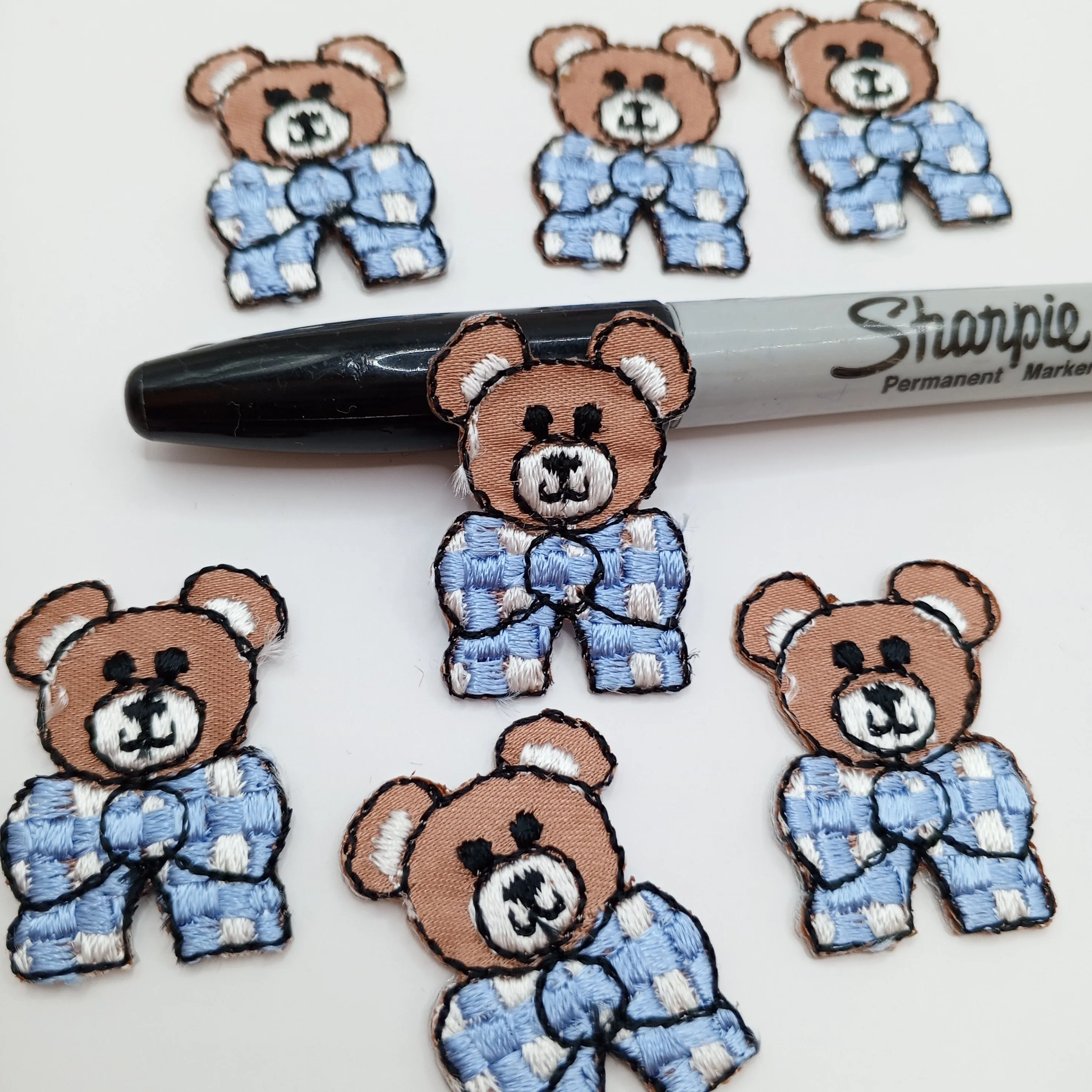 White Blue ribbon brown Teddy bear Patches Iron on sewing appliqué #471
