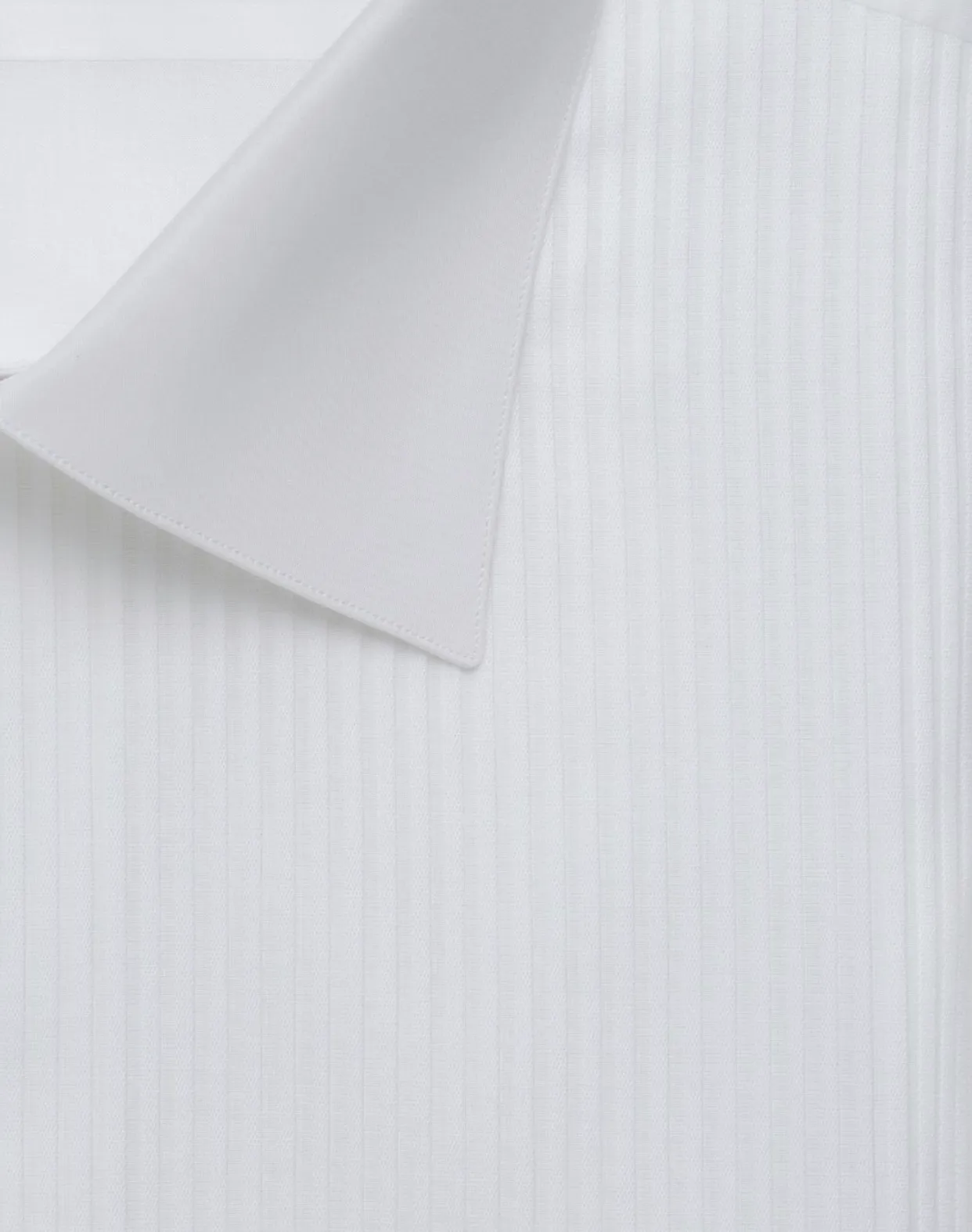 WHITE EVENING SHIRT WITH PLASTRON
